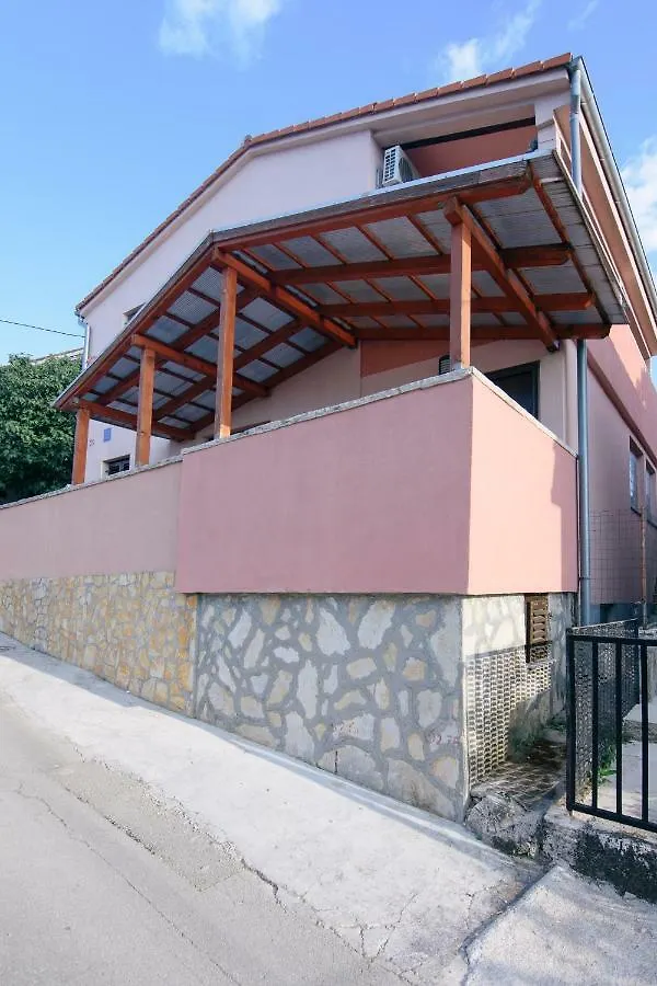 Apartments David Gornji Karin Croatie