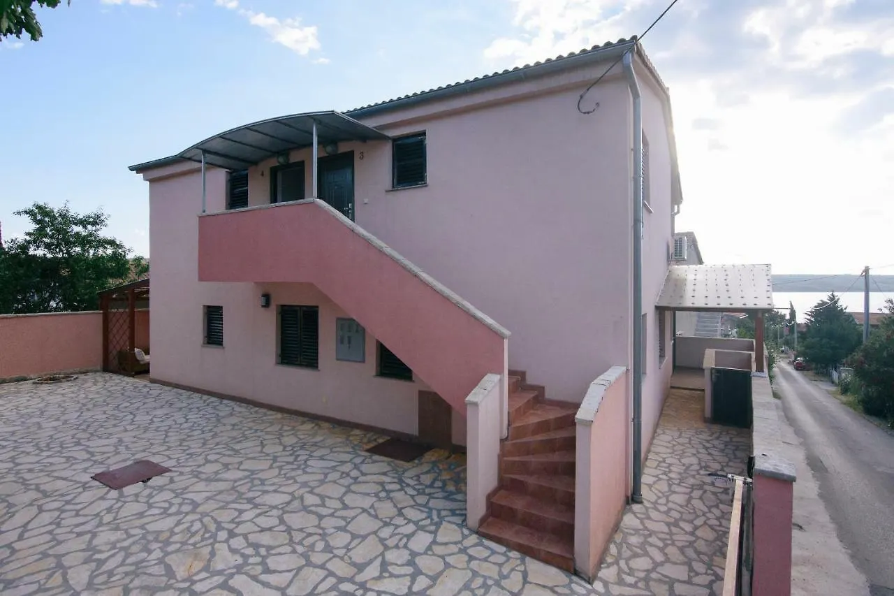 Apartments David Gornji Karin Kroatien